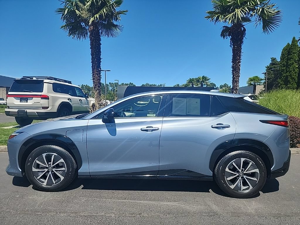 Certified 2023 Lexus RZ 450e Premium w/ Technology Package AWD/4WD image 2