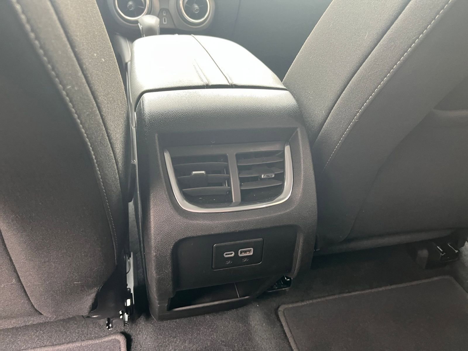Used 2025 Chevrolet Blazer LT image 23