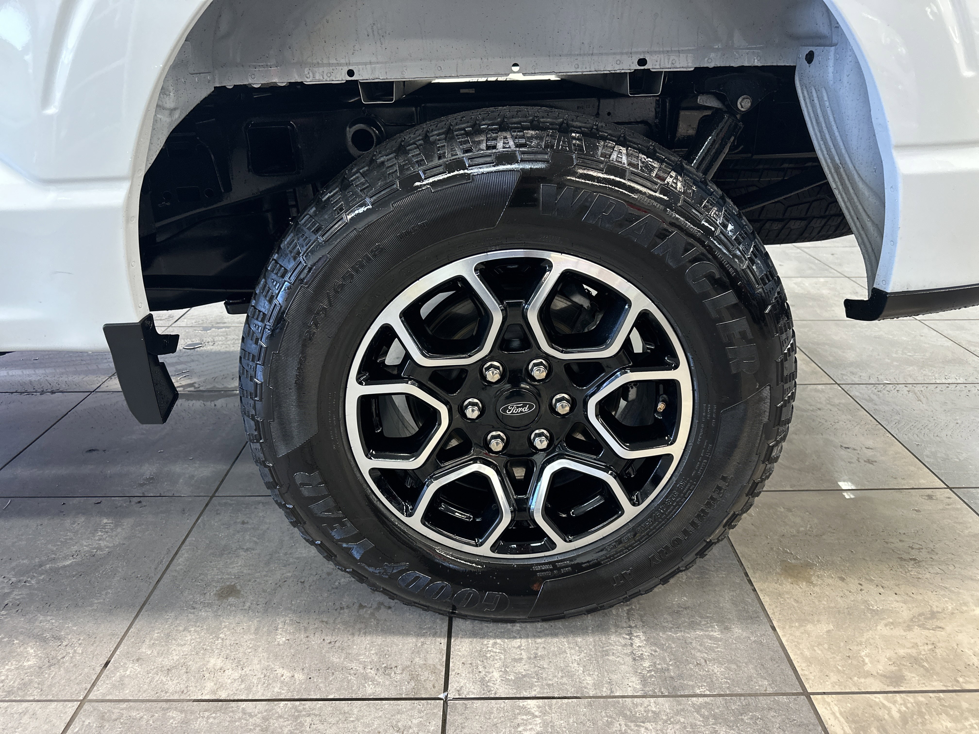 Used 2023 Ford F150 XLT w/ Equipment Group 302A High image 6