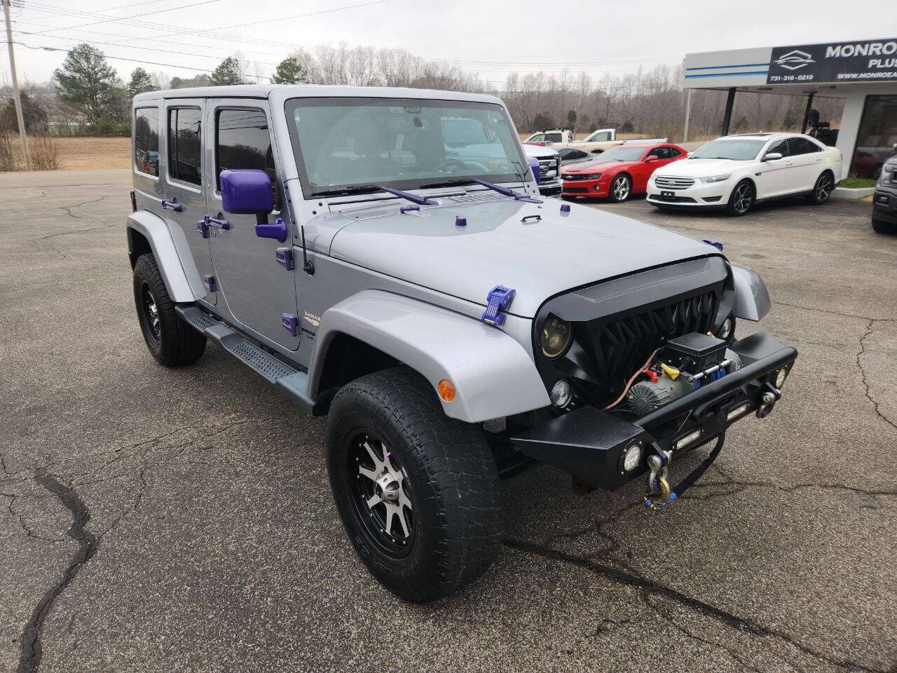 Used 2014 Jeep Wrangler Unlimited Sahara w/ Max Tow Package image 2