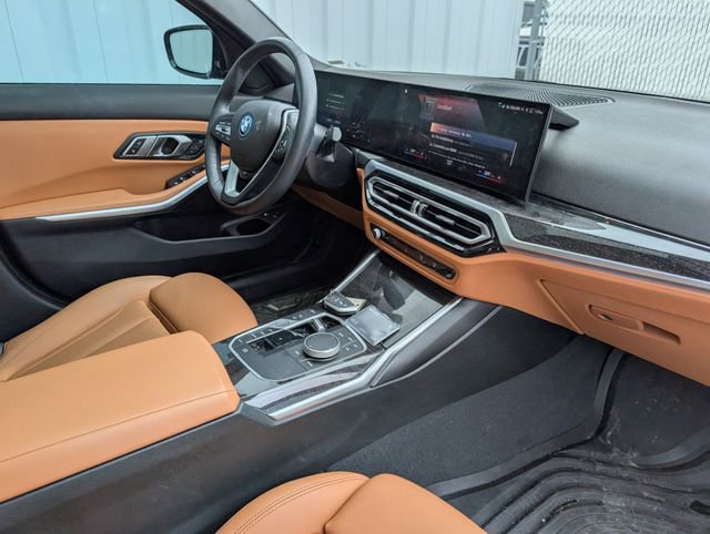 Used 2023 BMW 330e xDrive w/ Convenience Package image 32