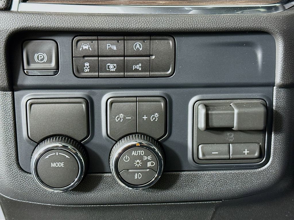 New 2026 Chevrolet Tahoe Premier w/ Sun And Tow Package image 10