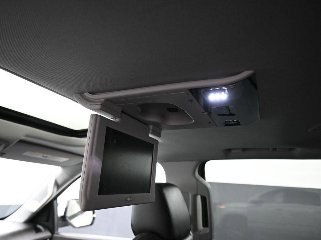 Used 2020 Cadillac Escalade Premium Luxury image 39