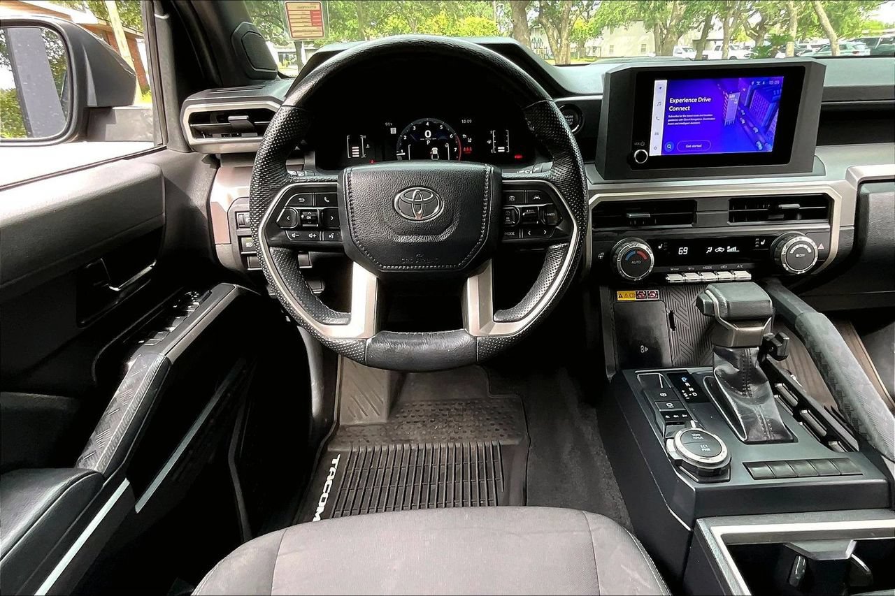 Used 2024 Toyota Tacoma SR5 AWD/4WD image 8