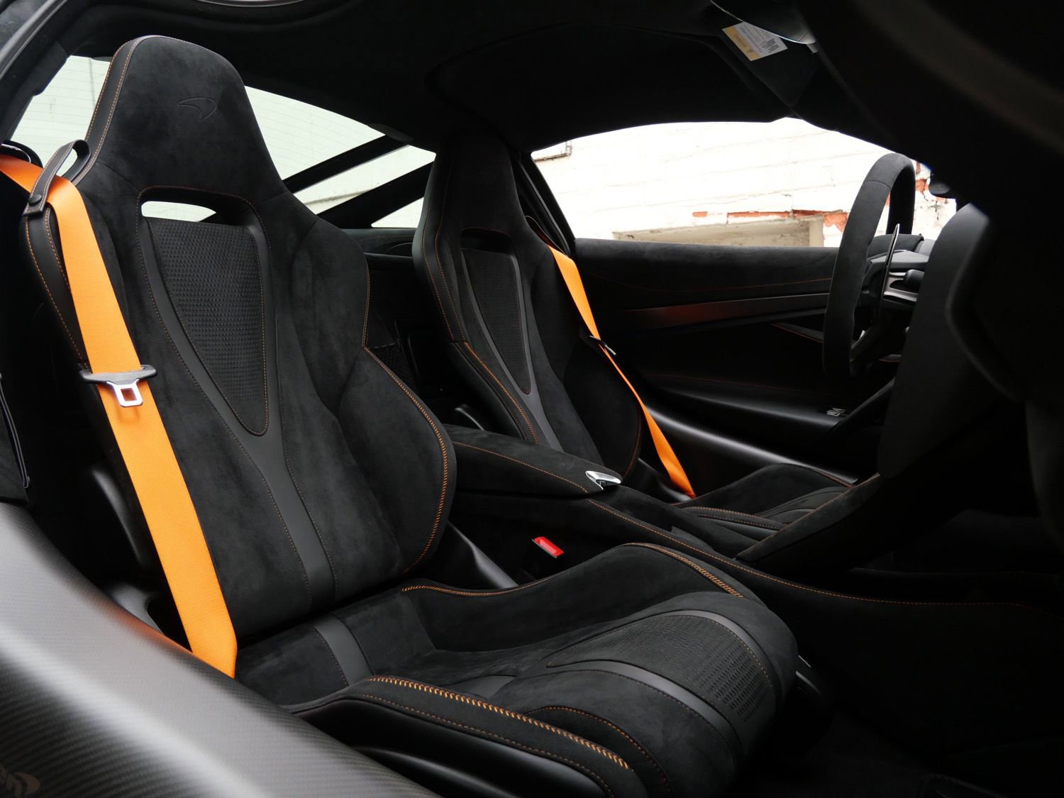 Used 2024 McLaren 750S RWD image 10