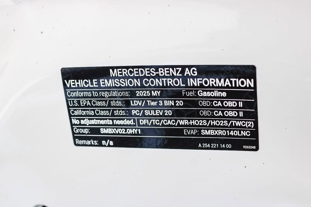Used 2025 Mercedes-Benz C 300 4MATIC Sedan image 28