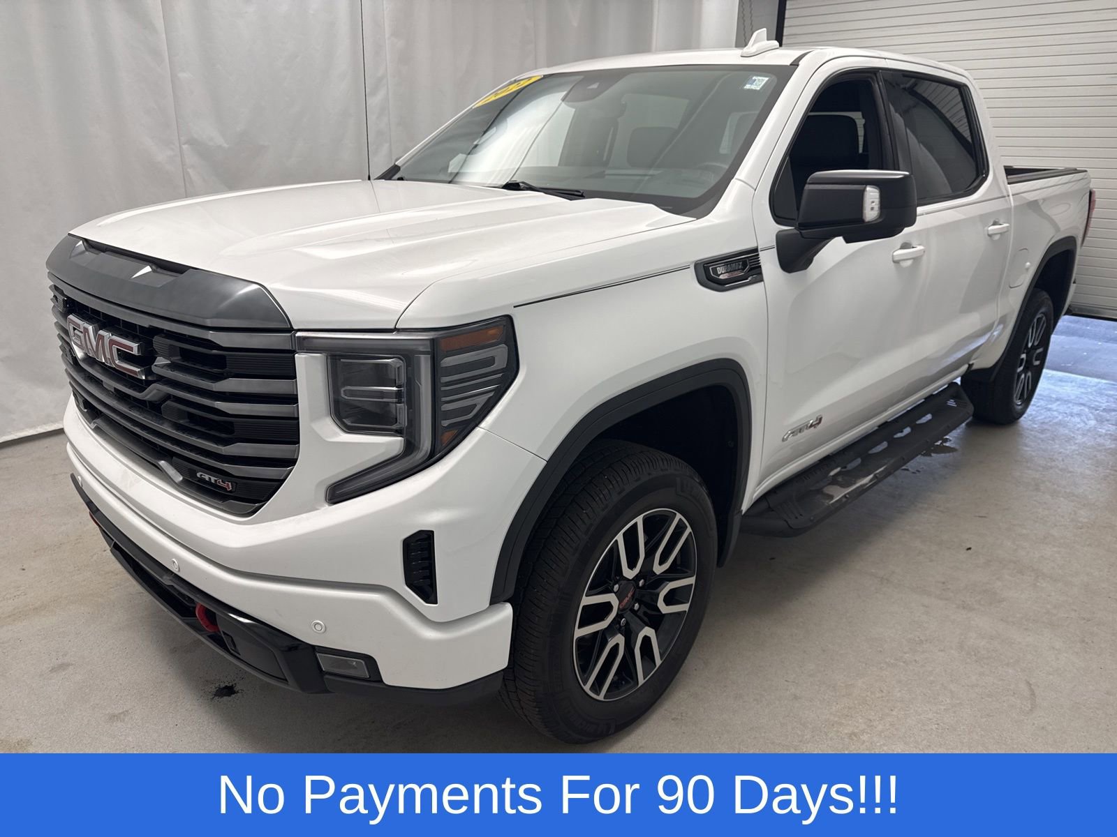 Used 2022 GMC Sierra 1500 AT4 w/ Technology Package image 7