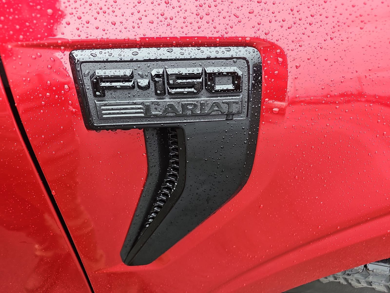 New 2025 Ford F150 Lariat w/ Equipment Group 502A High image 15