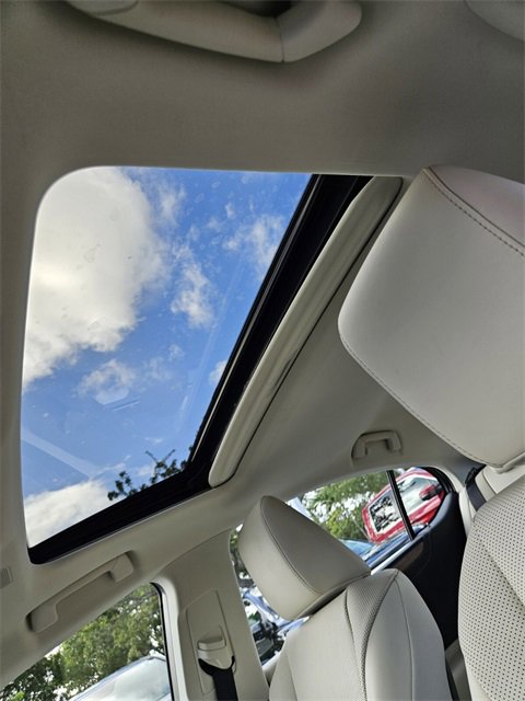 Used 2024 Lexus ES 350 w/ Premium Package image 7