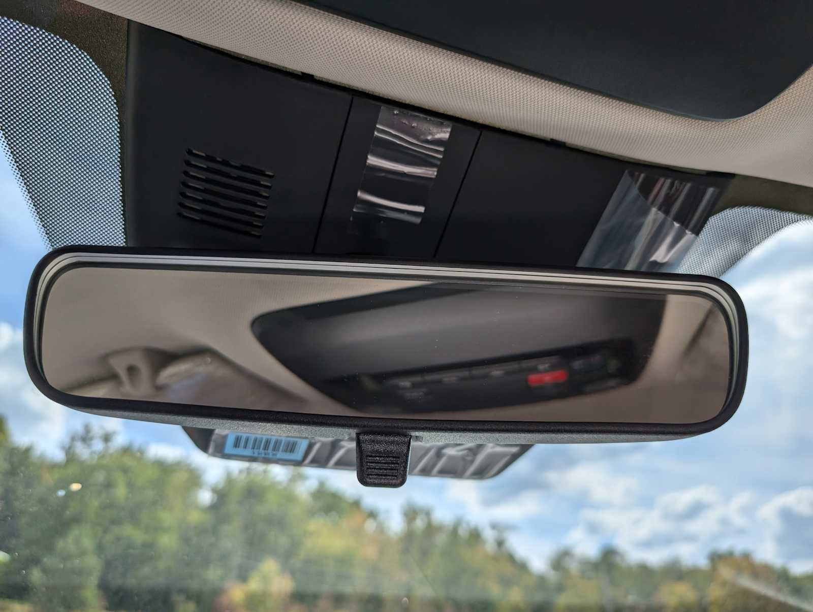 New 2026 Kia Carnival EX image 30