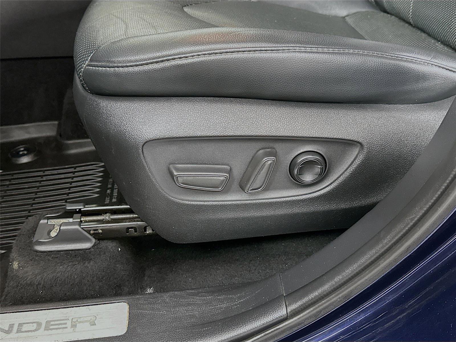 Certified 2021 Toyota Highlander Limited image 21