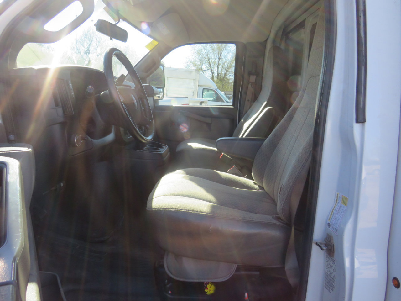 Used 2022 GMC Savana 3500 w/ Power Convenience Package image 16