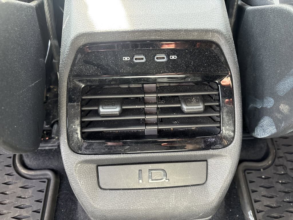 Used 2021 Volkswagen ID.4 1st Edition image 10