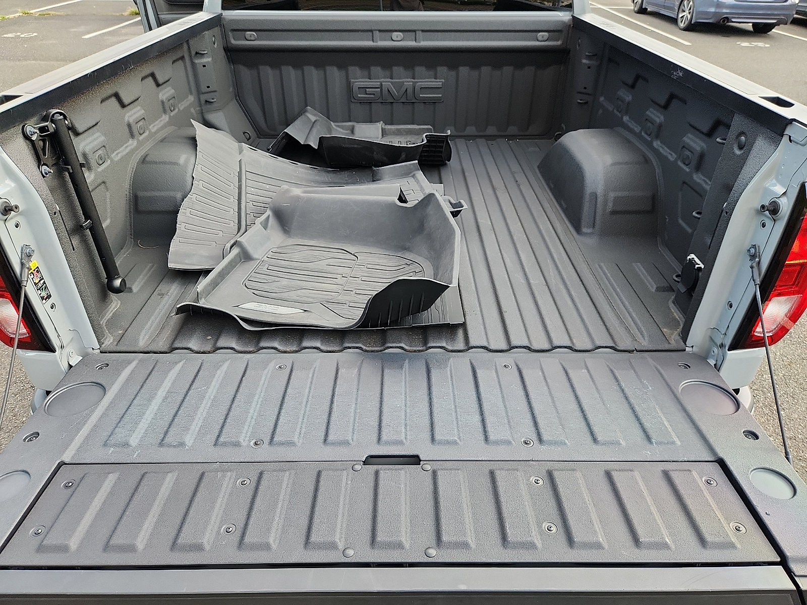 Used 2024 GMC Sierra 1500 Elevation AWD/4WD image 29