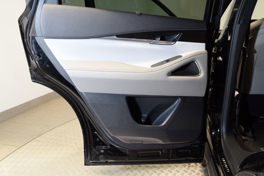 New 2026 INFINITI QX60 Autograph w/ Dark Cargo Package image 30