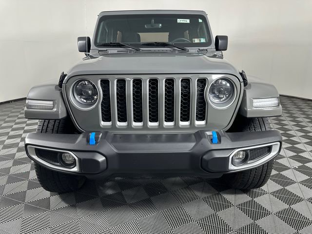 Used 2023 Jeep Wrangler Unlimited Sahara w/ Cold Weather Group AWD/4WD image 13