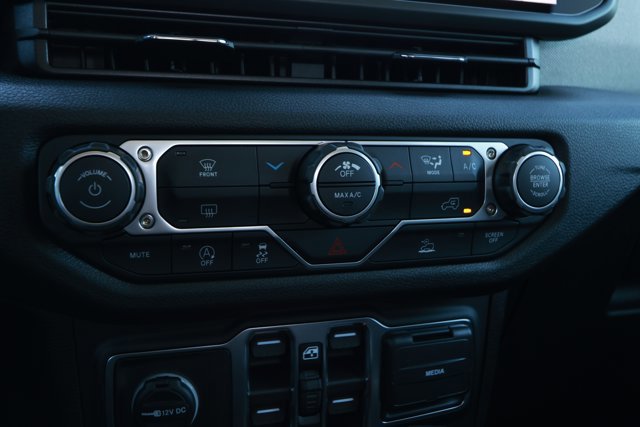 New 2026 Jeep Gladiator Sport image 18