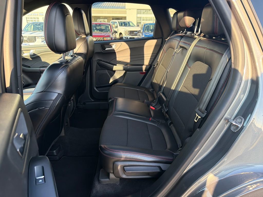 Used 2024 Ford Escape ST-Line AWD/4WD image 23