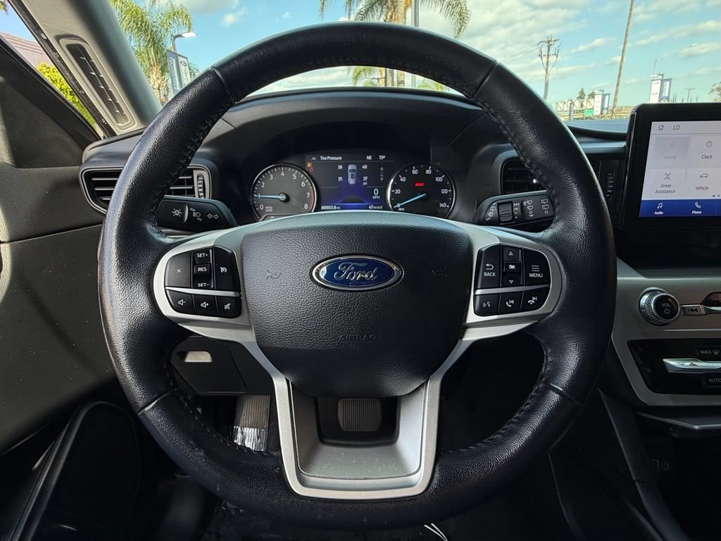 Certified 2022 Ford Explorer XLT RWD image 24