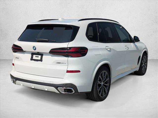 Used 2026 BMW X5 xDrive50e w/ M Sport Package AWD/4WD image 2