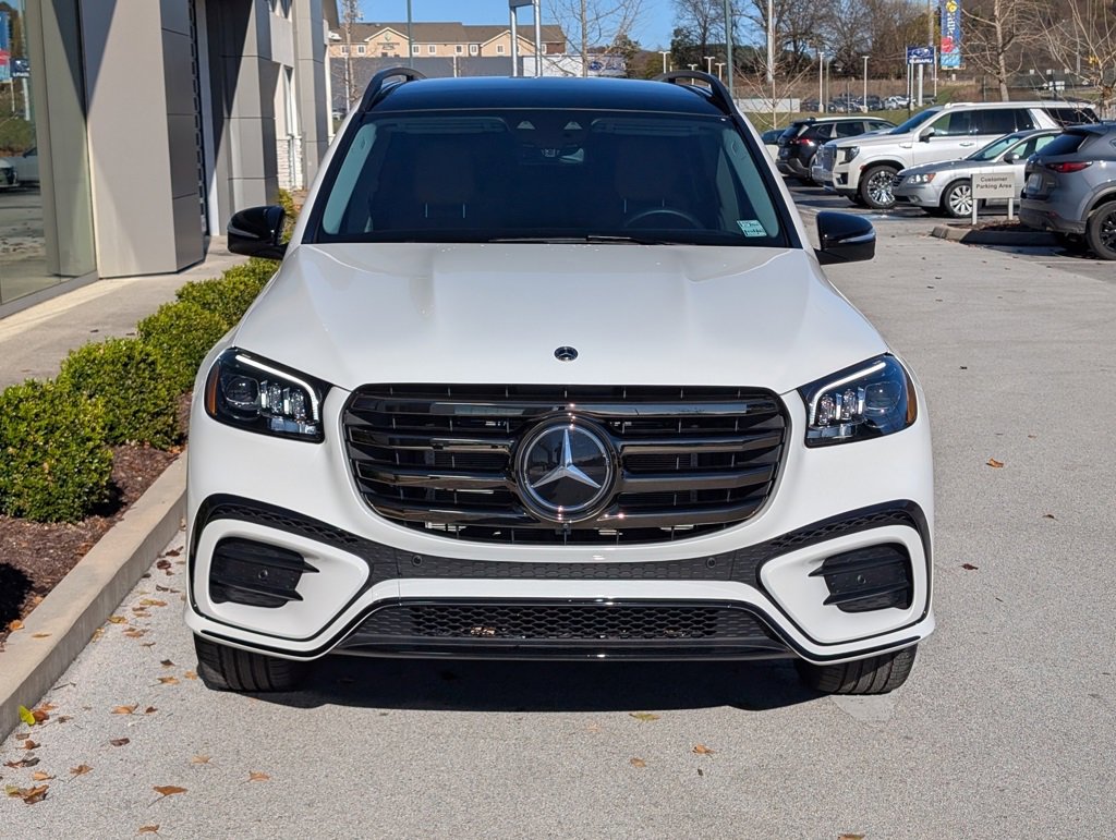 Used 2025 Mercedes-Benz GLS 450 4MATIC image 10