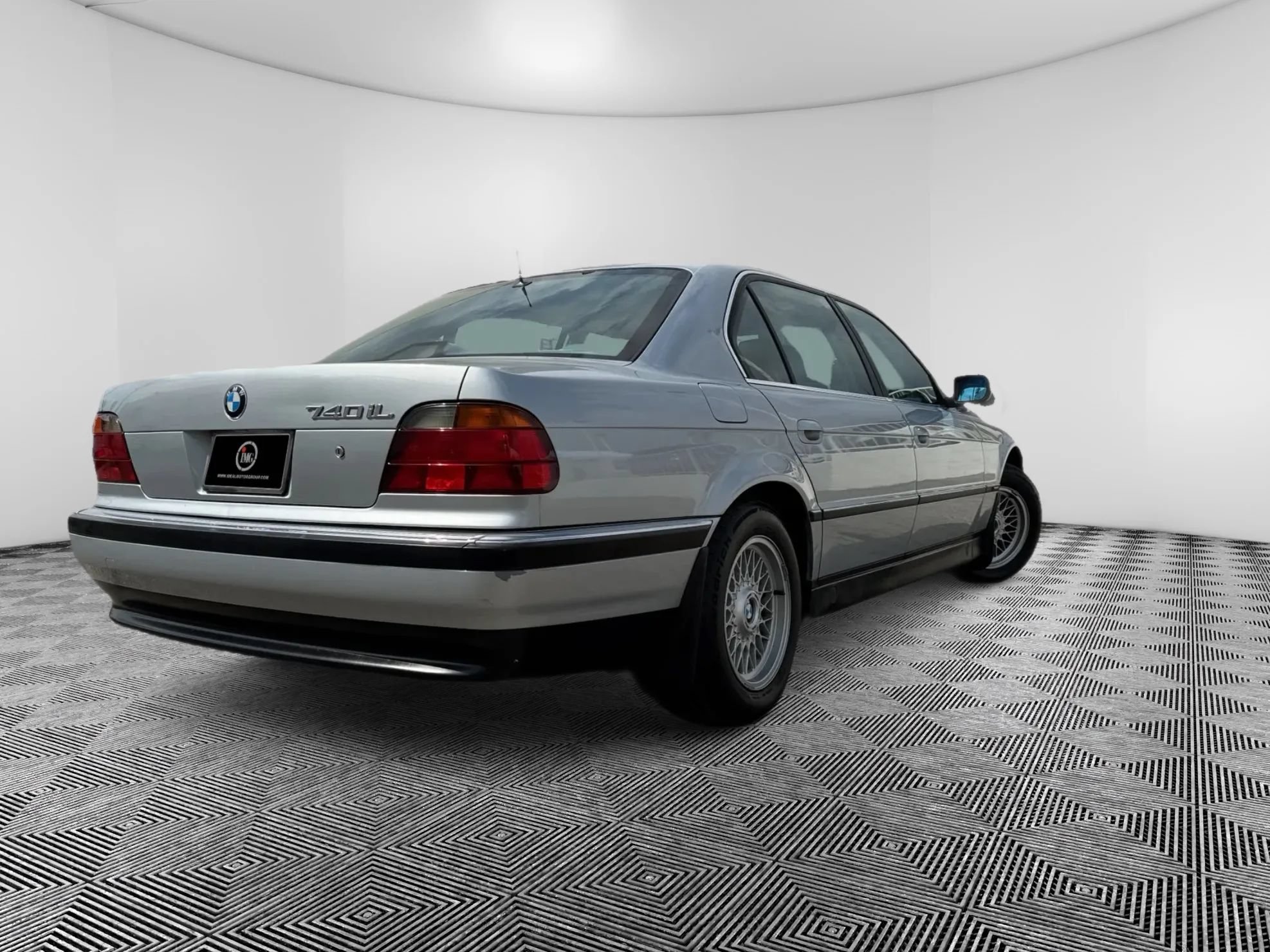 Used 1998 BMW 740iL RWD image 6