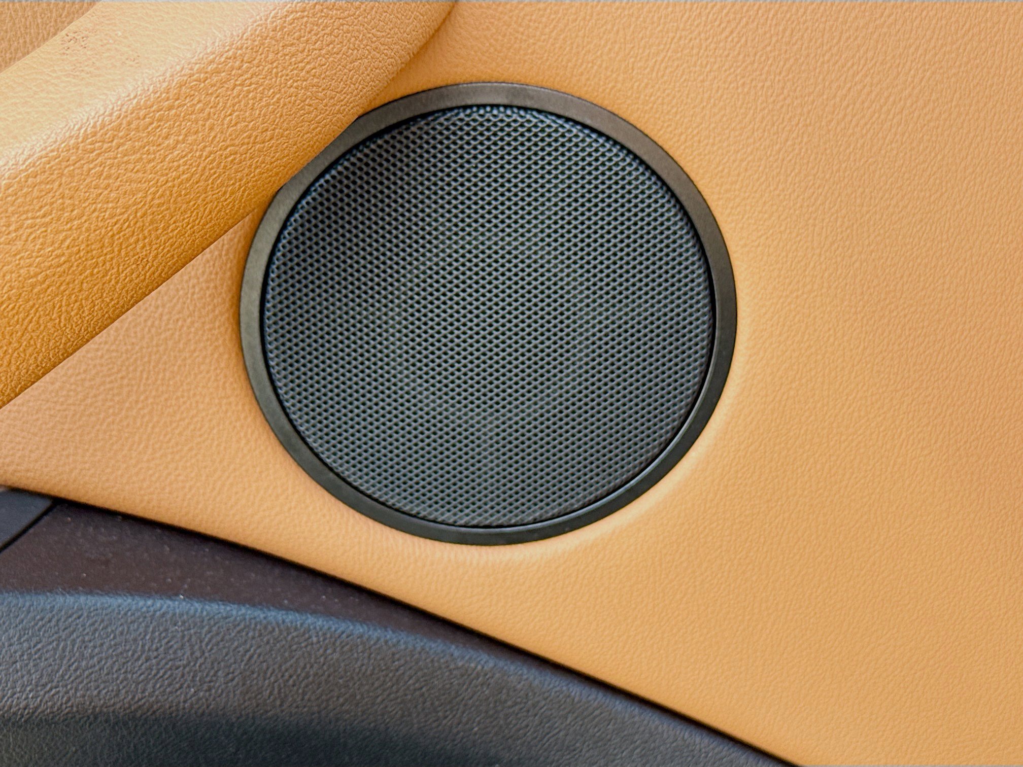 Used 2024 BMW X3 M40i w/ Premium Package image 25