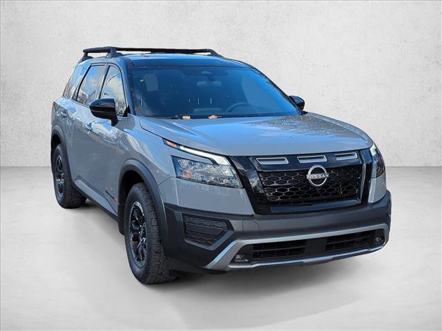 Used 2025 Nissan Pathfinder Rock Creek image 3