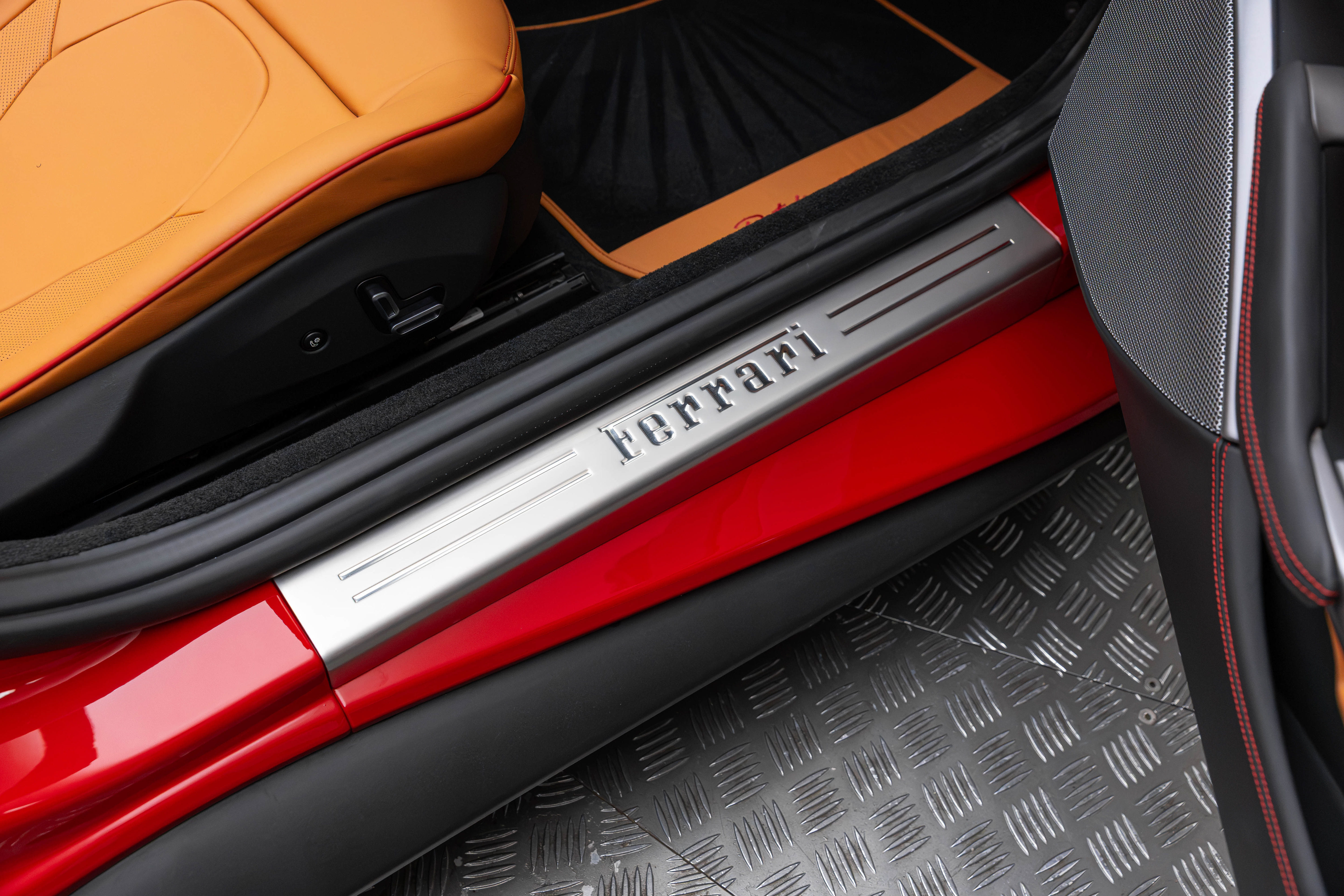 Used 2022 Ferrari Portofino M RWD image 16