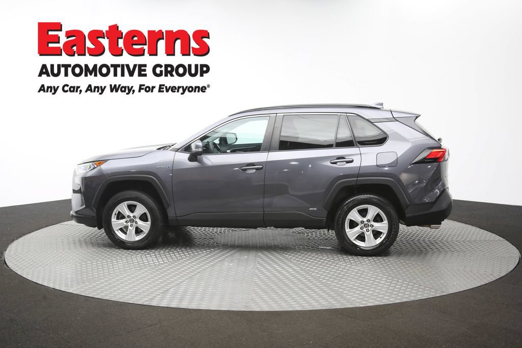 Used 2021 Toyota RAV4 XLE AWD/4WD image 60