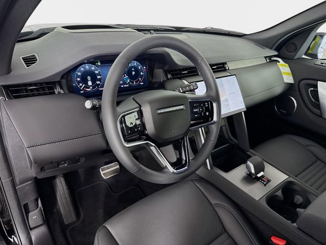 New 2026 Land Rover Discovery Sport Landmark image 9