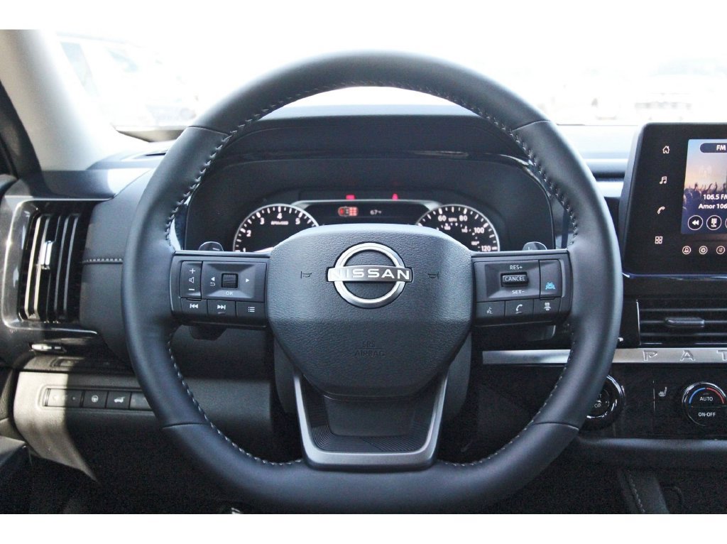 Used 2026 Nissan Pathfinder SV FWD image 13