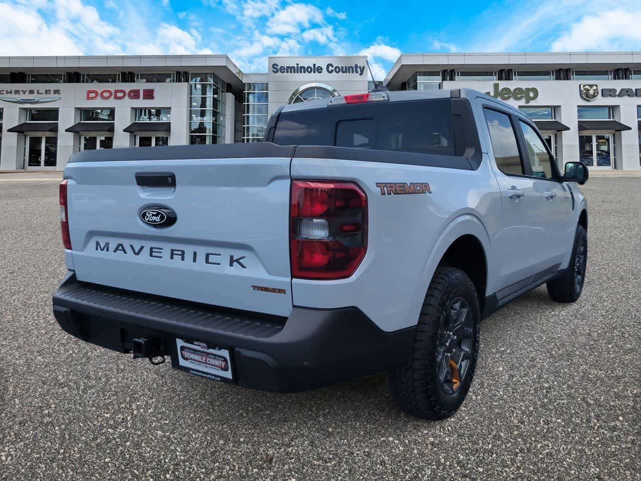Used 2025 Ford Maverick Tremor AWD/4WD image 8
