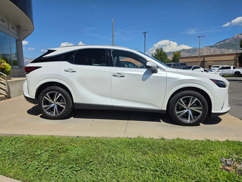 Used 2023 Lexus RX 350 Premium w/ Cold Area Package AWD/4WD image 4