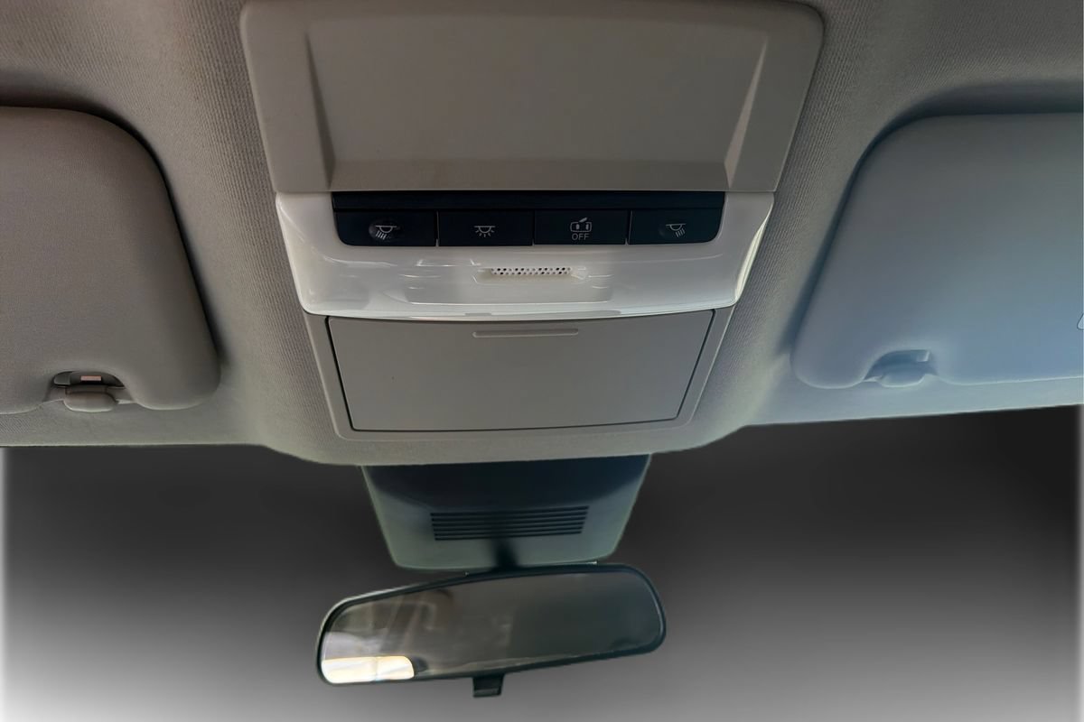 Used 2020 Nissan Sentra SV FWD image 15