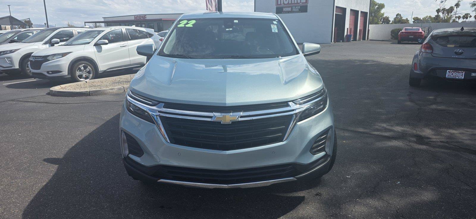 Used 2022 Chevrolet Equinox LT AWD/4WD image 2