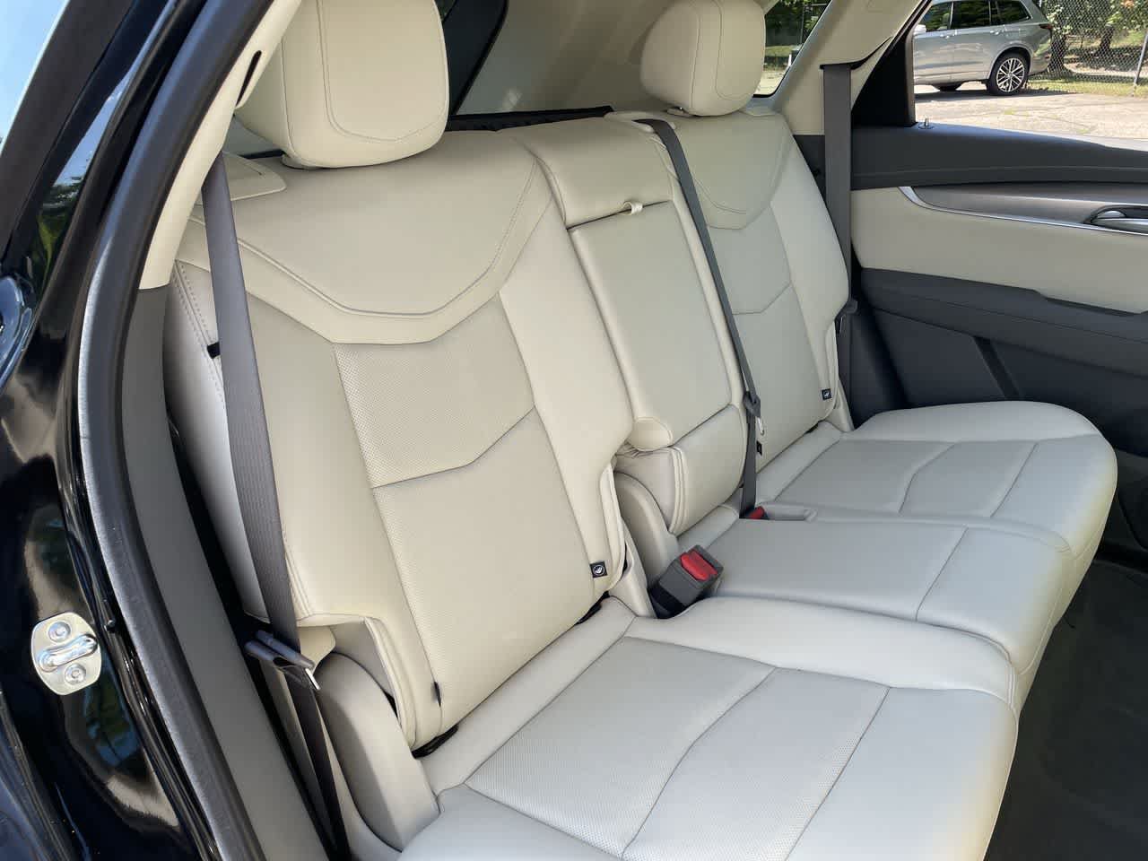 Certified 2024 Cadillac XT5 Premium Luxury w/ Technology Package AWD/4WD image 15