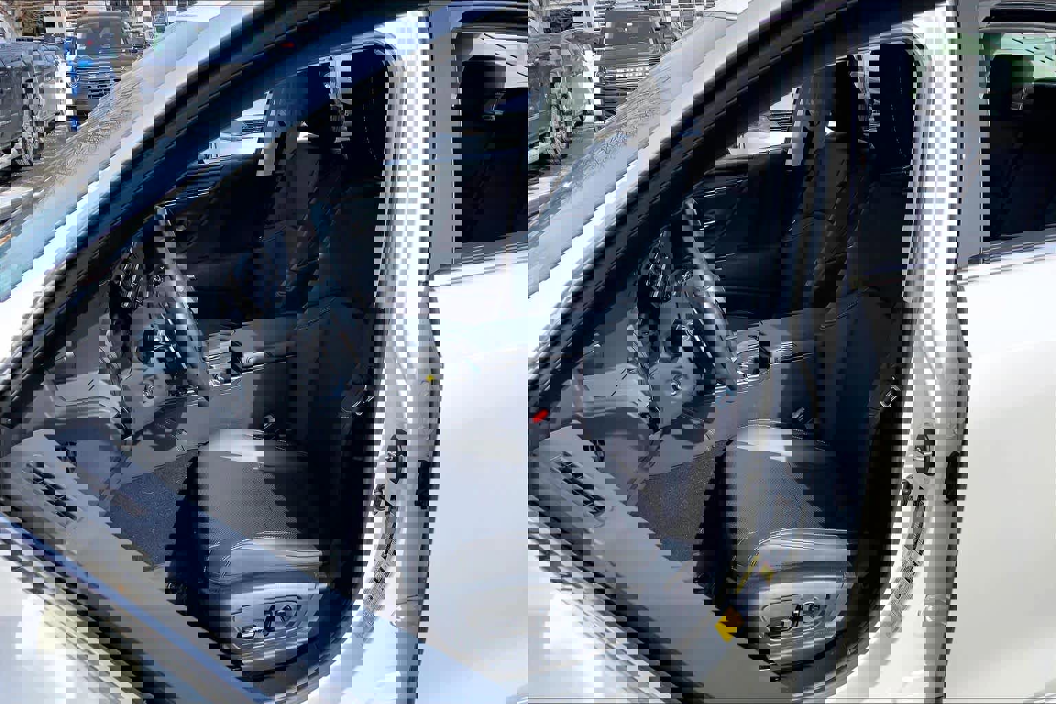 Certified 2022 Lexus ES 350 w/ Premium Package image 8