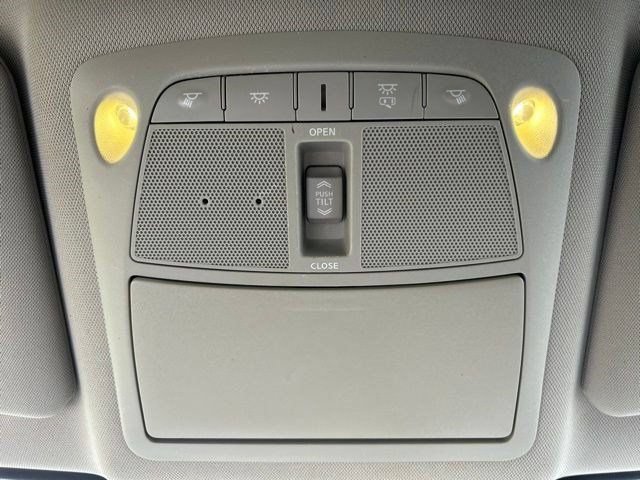 Used 2019 Nissan Rogue AWD image 41