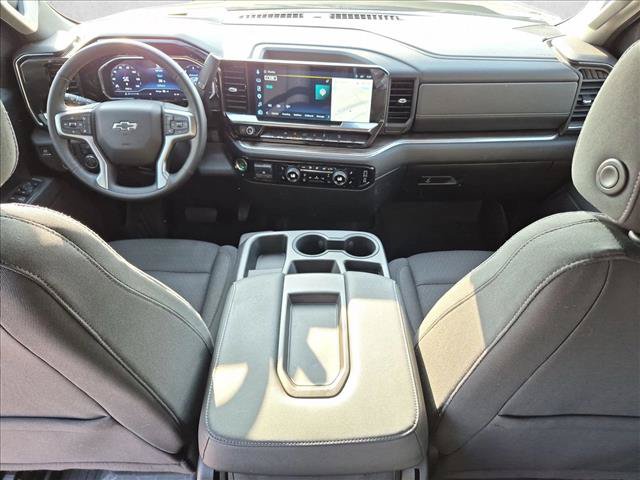 Used 2024 Chevrolet Silverado 1500 RST AWD/4WD image 16