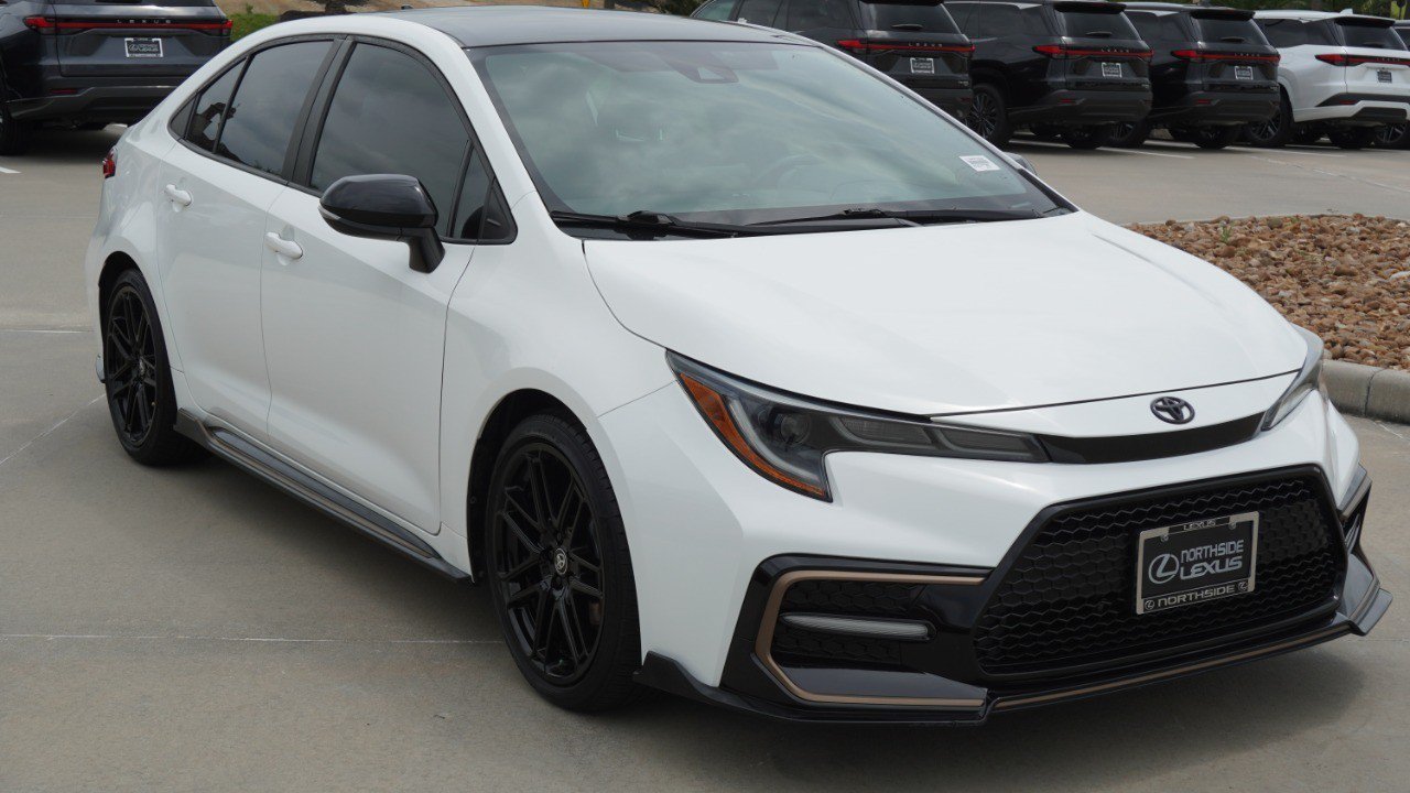 Used 2022 Toyota Corolla SE FWD image 3
