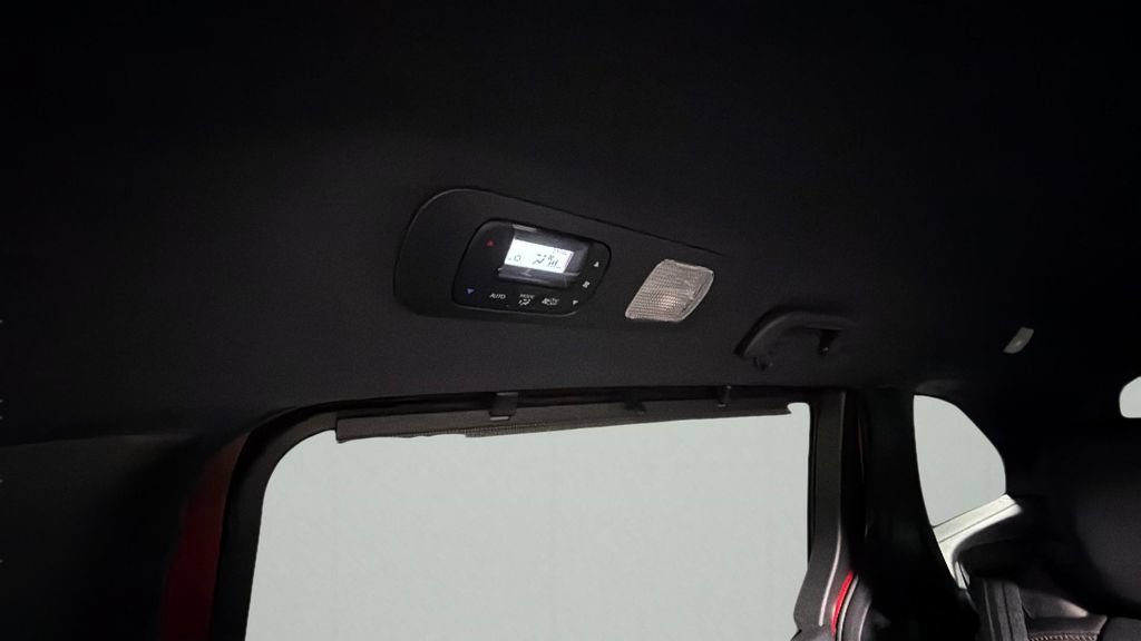 Used 2025 Honda Odyssey Sport-L image 31