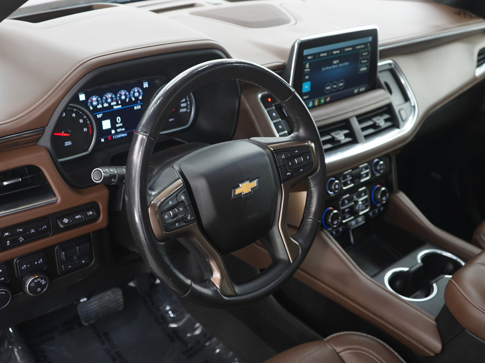 Used 2021 Chevrolet Suburban High Country w/ Premium Package AWD/4WD image 25