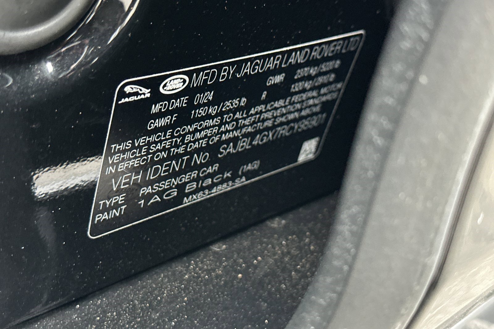 Used 2024 Jaguar XF R-Dynamic SE image 35