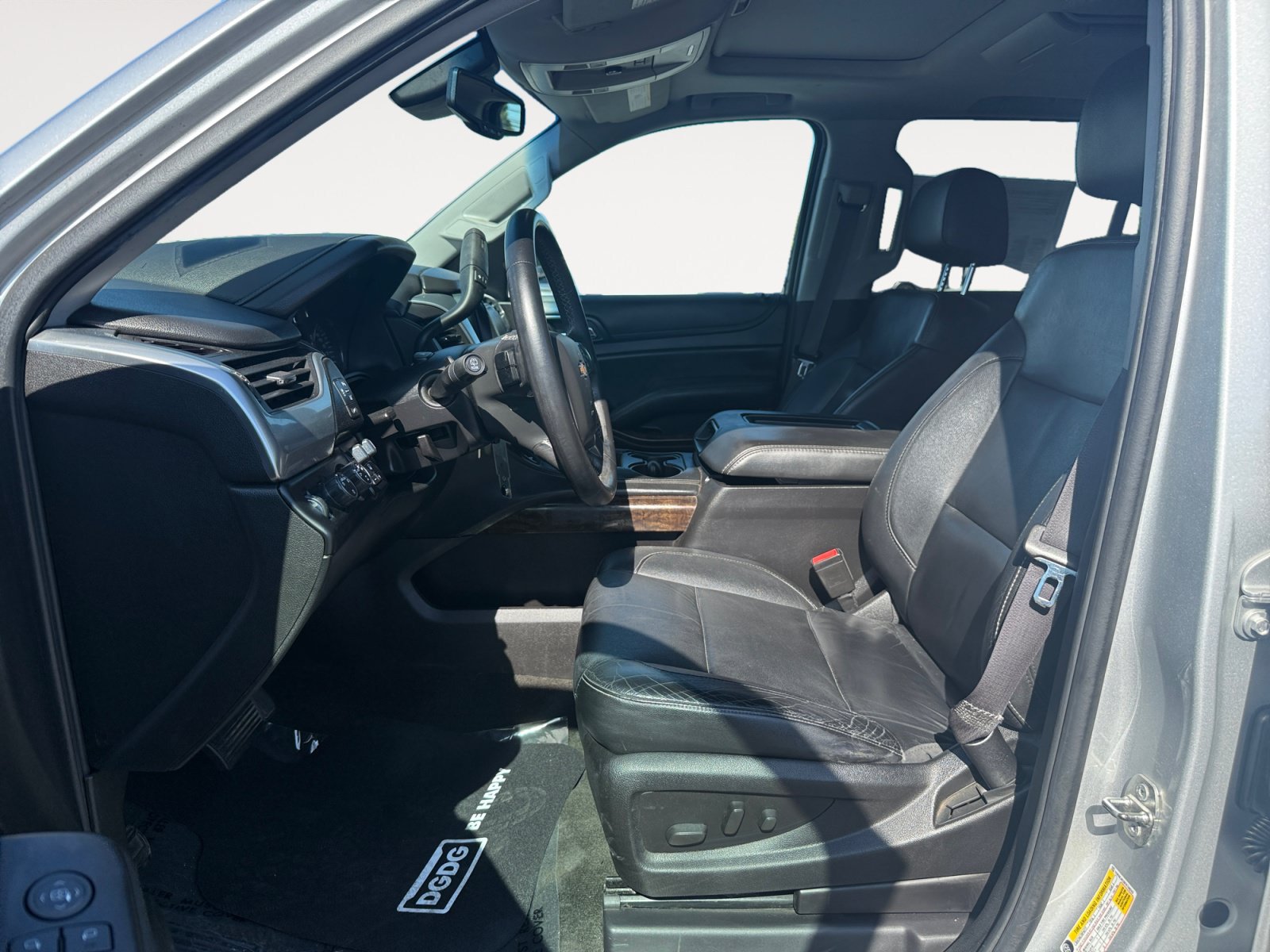 Used 2015 Chevrolet Suburban LT AWD/4WD image 10