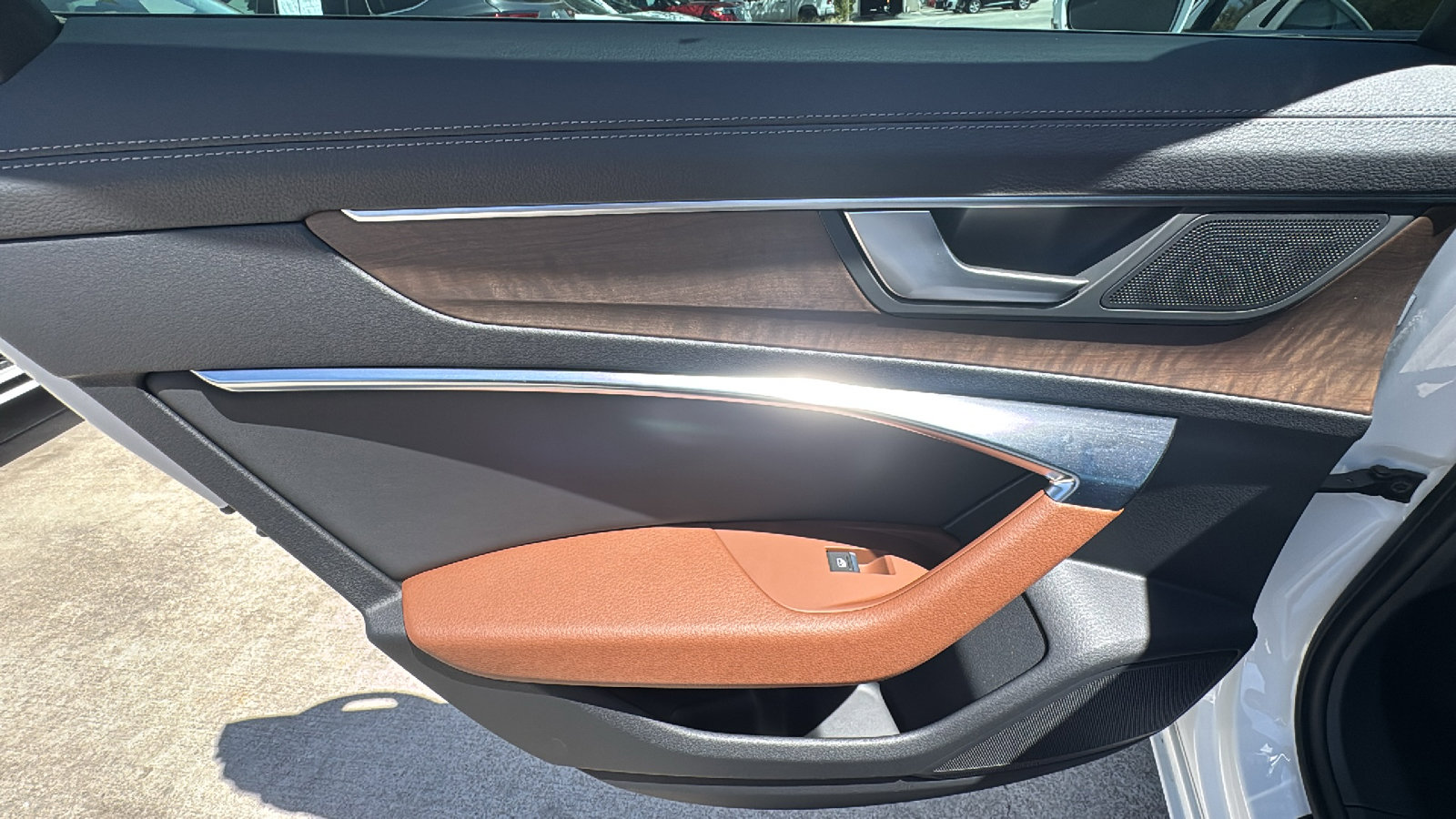 Used 2025 Audi A6 2.0T Premium w/ Convenience Plus Package image 16