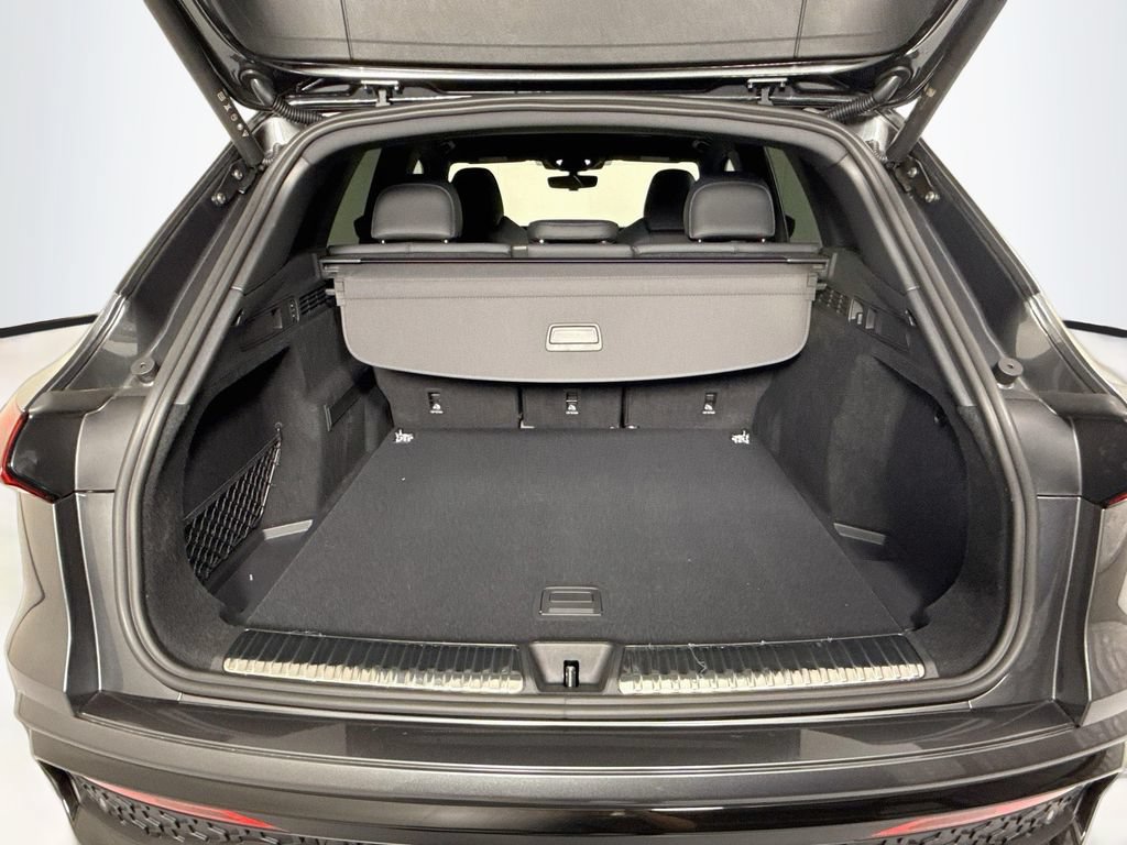 New 2026 Audi SQ5 Premium Plus AWD/4WD image 28