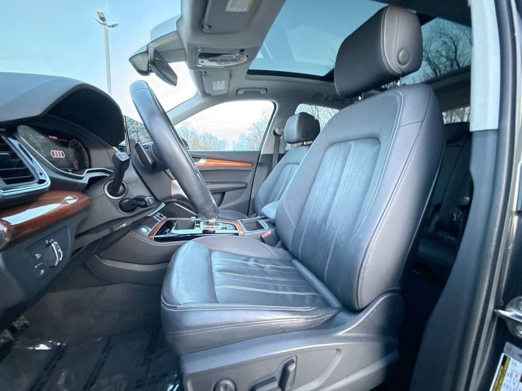 Used 2021 Audi Q5 2.0T Premium Plus w/ Premium Plus Package image 13