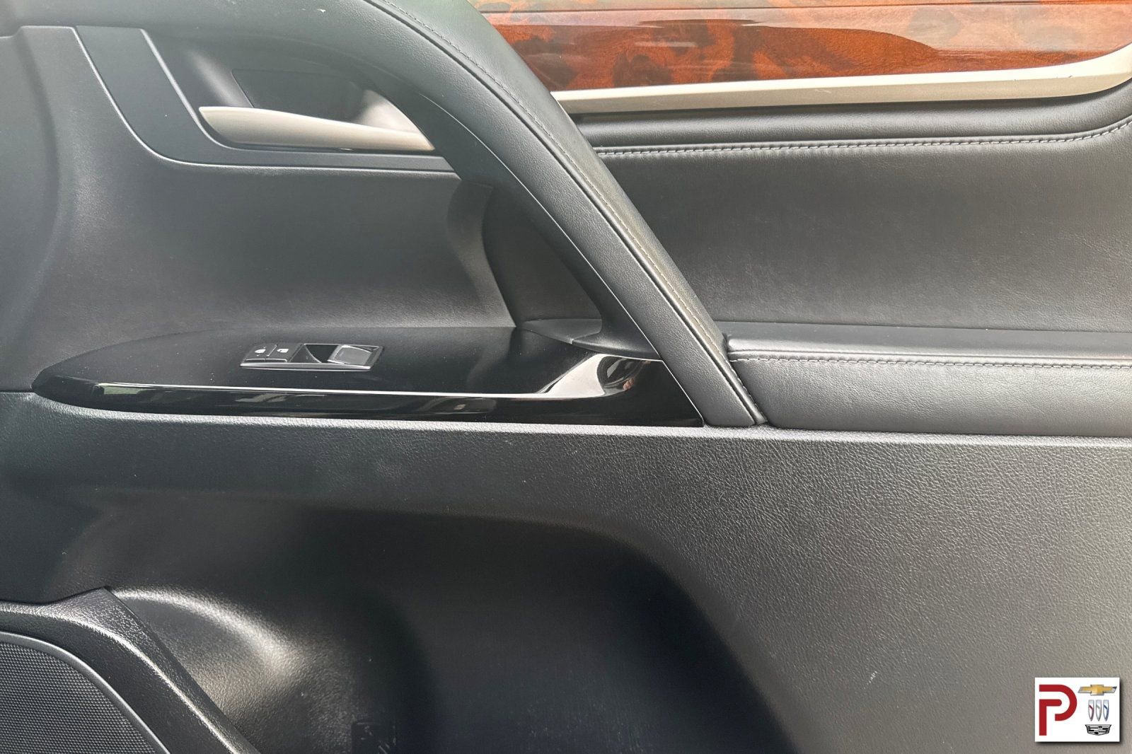 Used 2019 Lexus LX 570 4WD w/ Luxury Package image 24