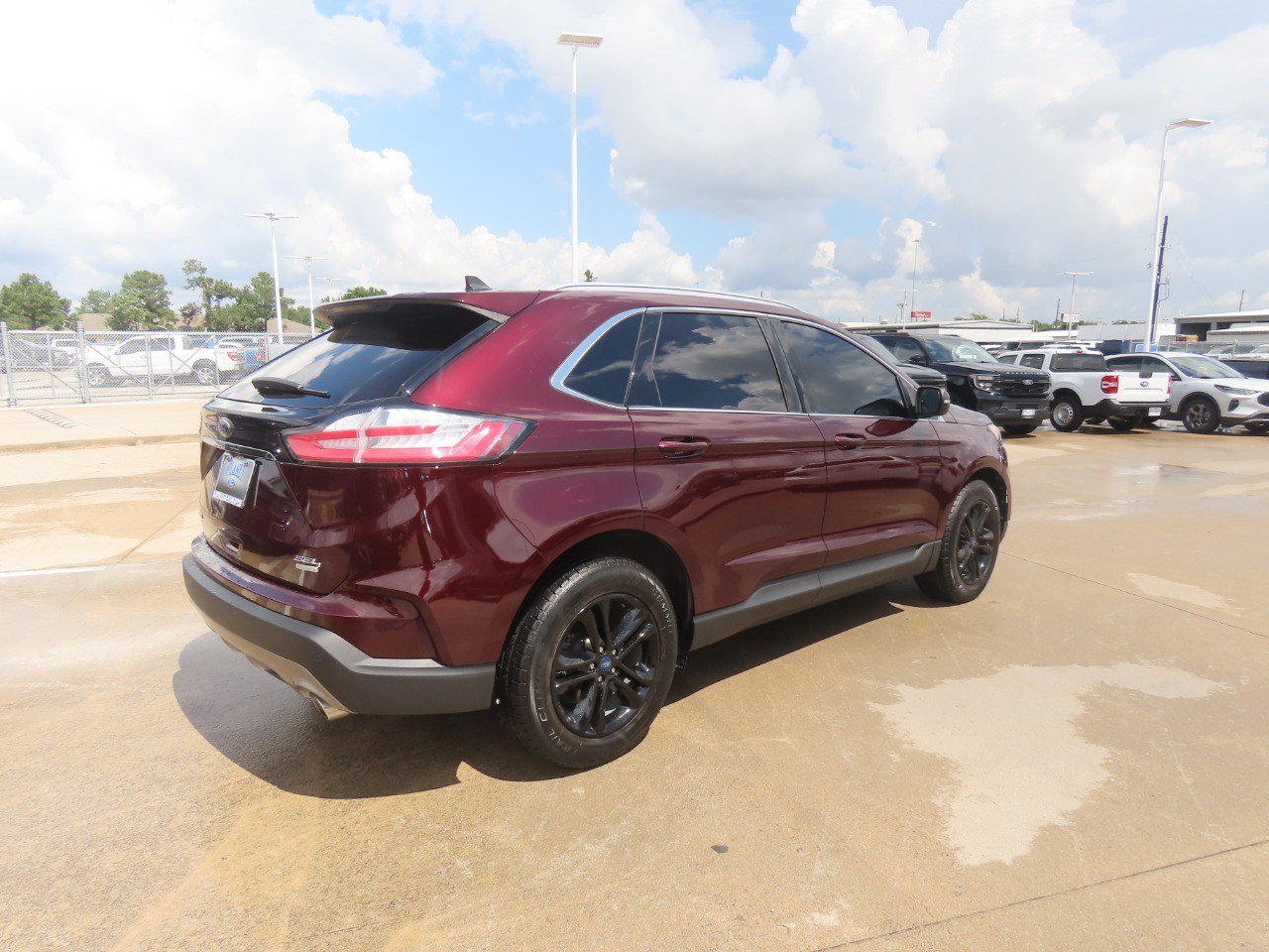 Used 2020 Ford Edge SEL w/ Convenience Package FWD image 11